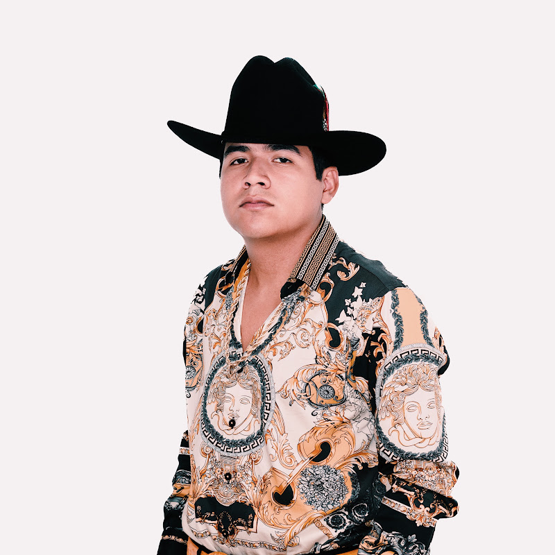 Alemi Bustos - Topic