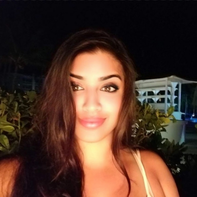 Living & Growing With Samantha Ali