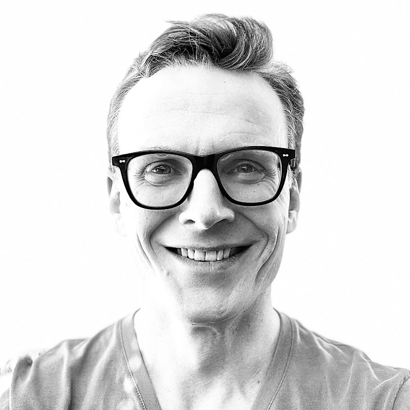 Lucas Roberts, Macinhome CEO Logo