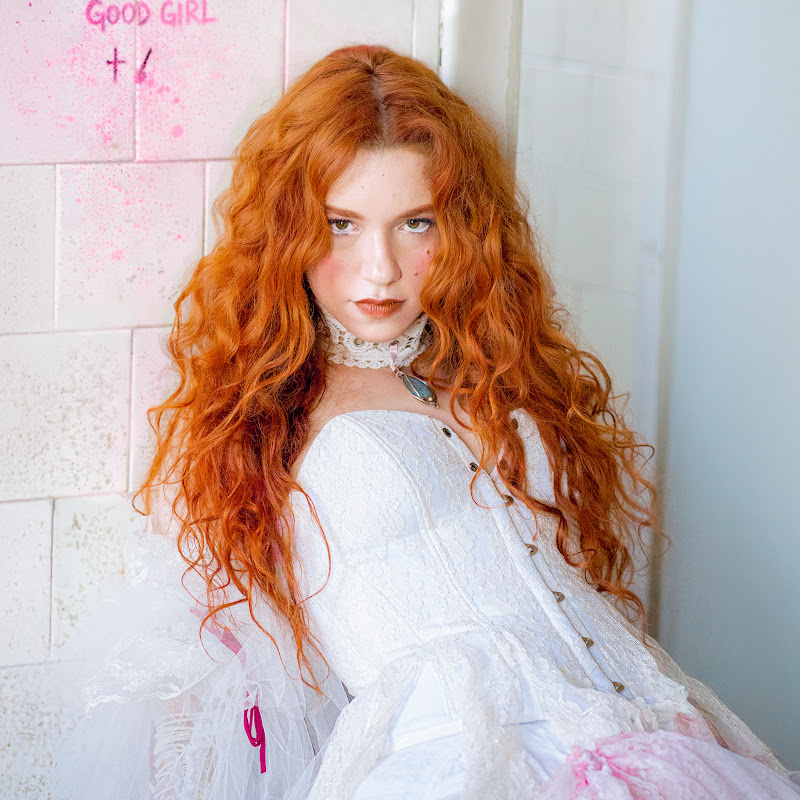ALEXIA EVELLYN