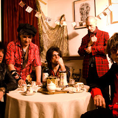 New York Dolls - Topic