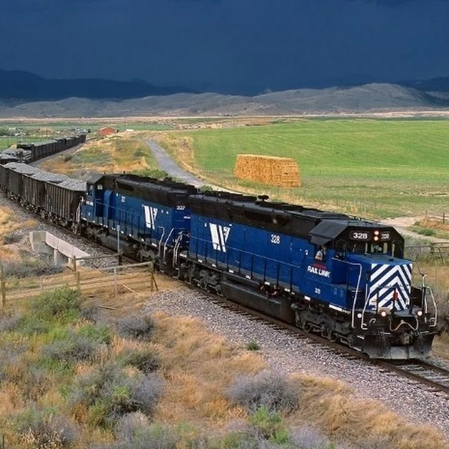 Известные железные дороги. Монтана Railroad. Поезда Америки. Железные дороги США. Американские грузовые поезда.