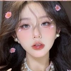 Tỷ Tỷ nghiện Làm Đẹp 