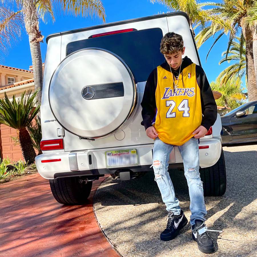Post from FaZe Rug