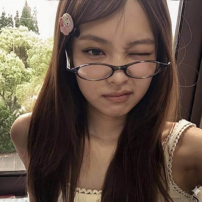 Post from Daisy♡ - YouTube