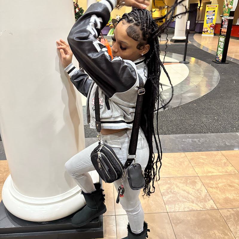 MissEnvyyNayy