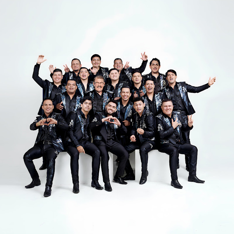 La Arrolladora Banda El Limón De René Camacho - Topic