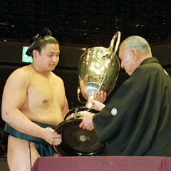 相撲道と力士の溝アイコン画像