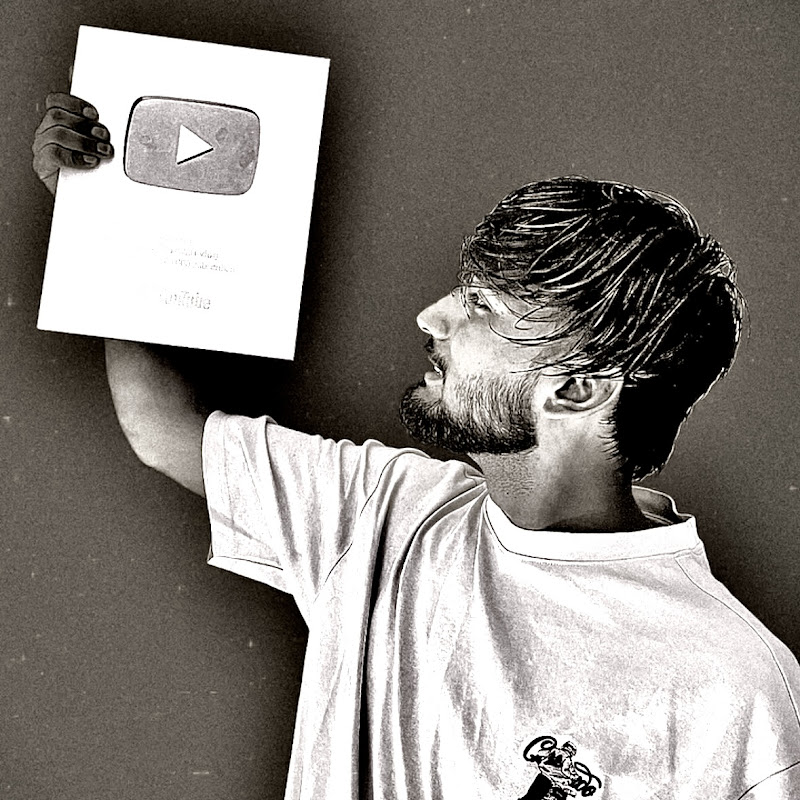 Ayush unique Vlogs 