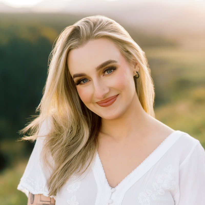 Holly Syvenky