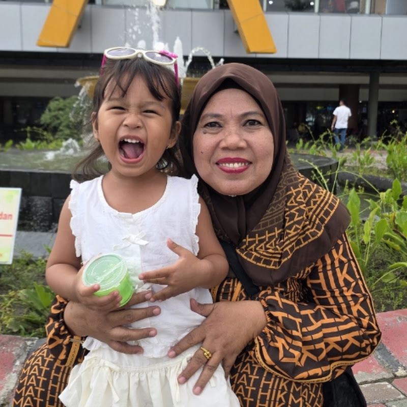 Oma Nafisa