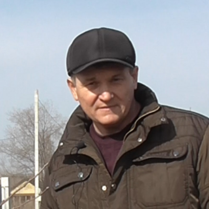 В саду работаю с любовью Logo