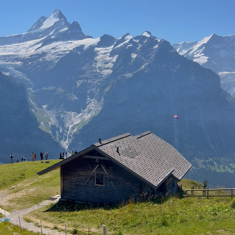Elias | Swiss | Travel  channel avatar