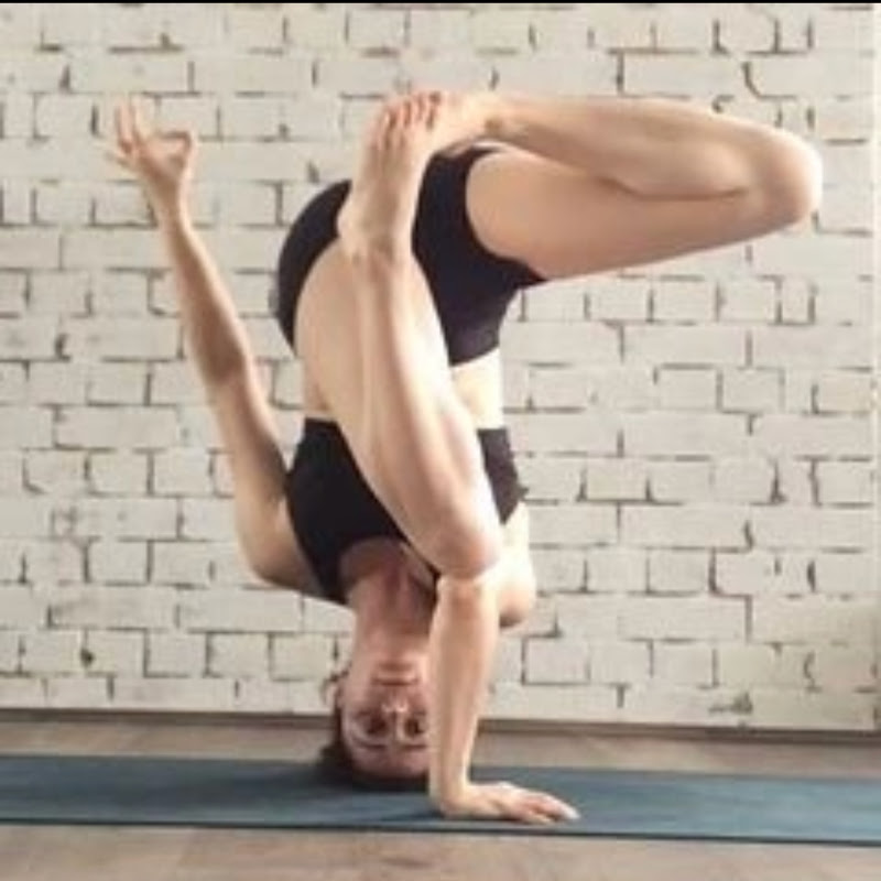Emma Forever Yoga  avatar