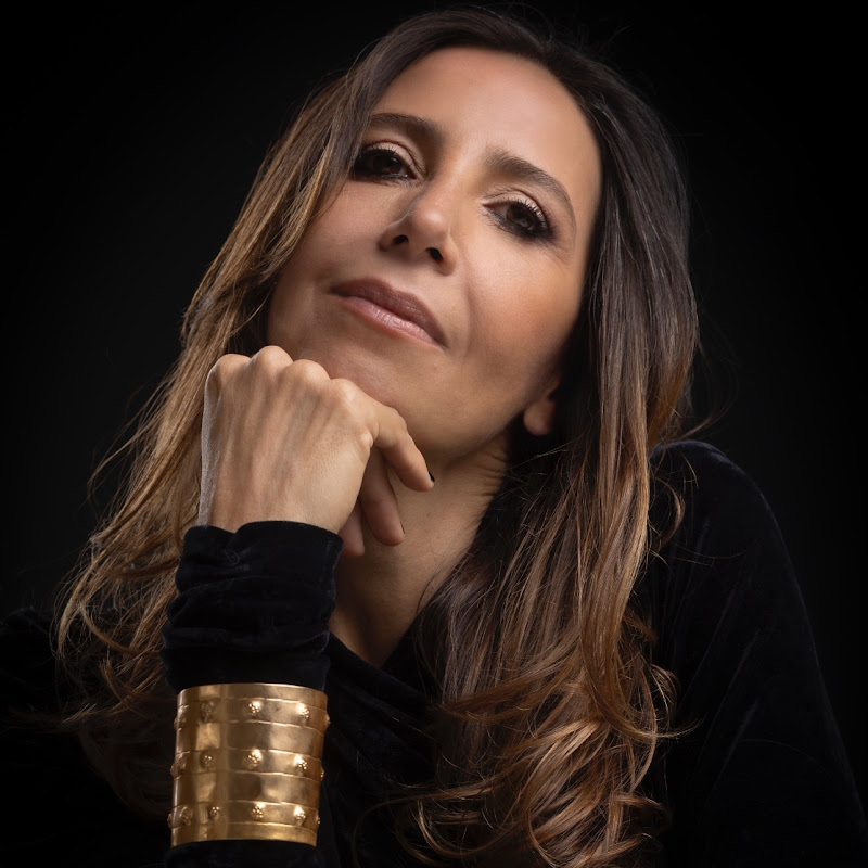 Μαρία-Ελένη-Ζωή Λυκουρέζου