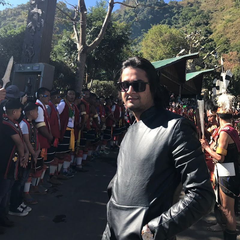 Nomadic JP-Poetry, Paws & People 