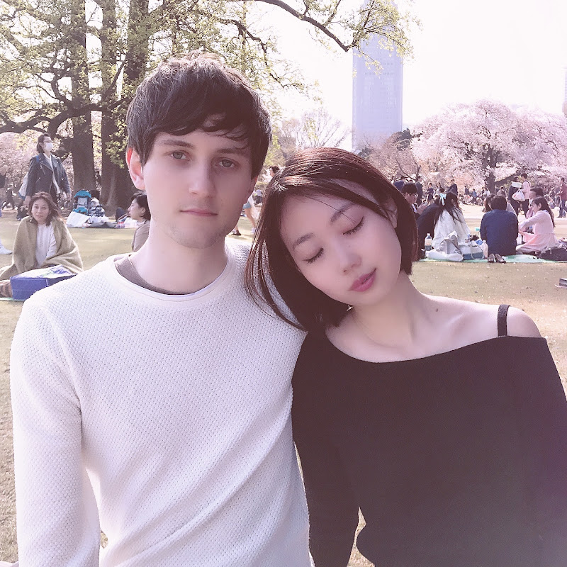 德国陶渊明 Logo