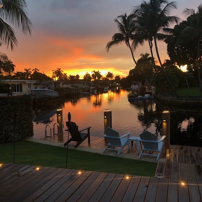 Tiki Sunset Retreat