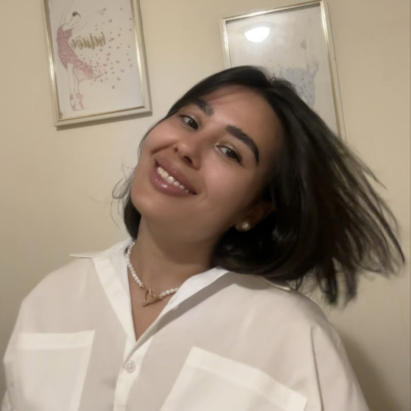 Ayisha Vlogs
