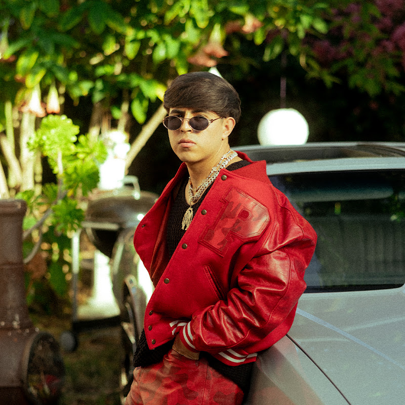 Óscar Maydon - Topic