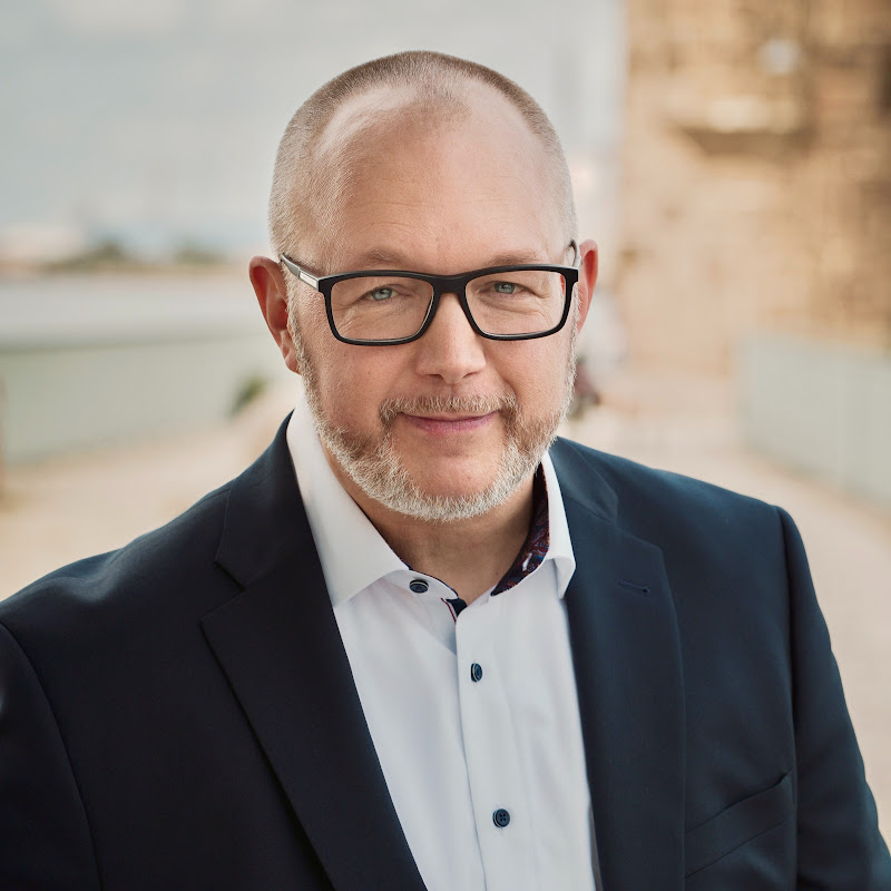 Alexander Flögel