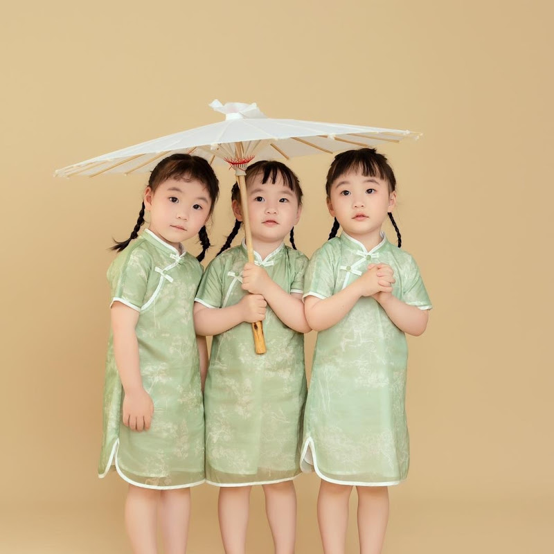 triplets - 胡家三千金