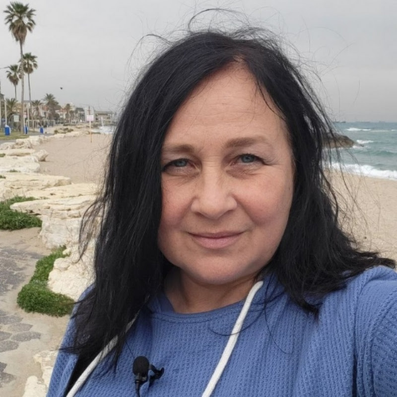 Irina LIV ISRAEL Logo