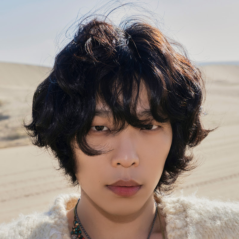 LEE CHANHYUK - Topic