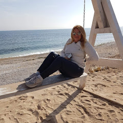 Adina Adam Vlogs - 4YourFace Avatar