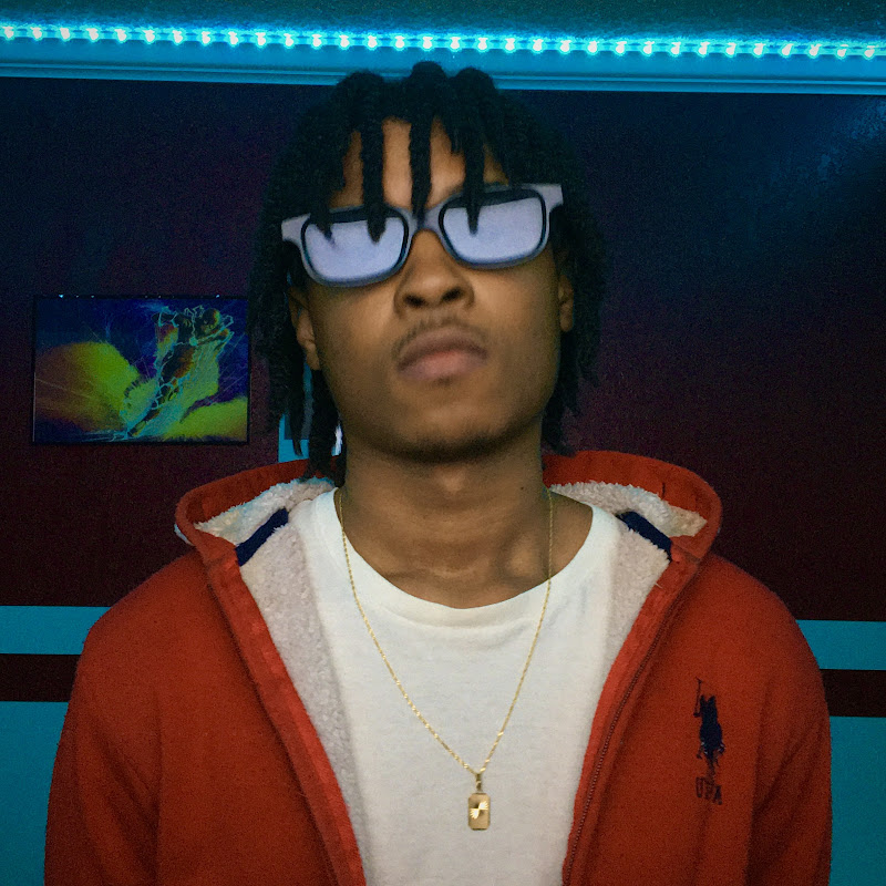 FamousBootz 