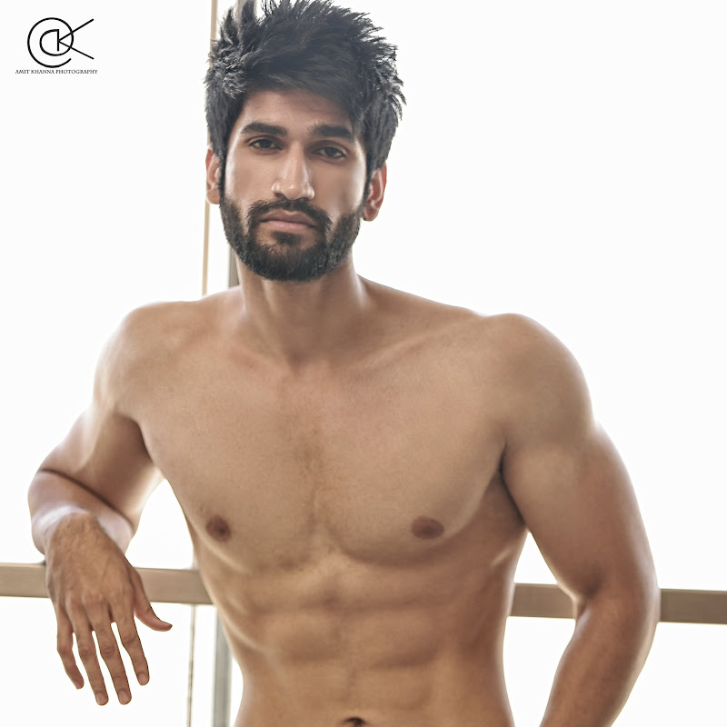 Kunal kapoor shorts