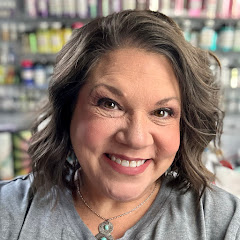 Heart of it All Custom Creations Avatar