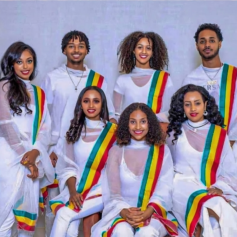 ላኮመልዛ ባህላዊ አልባሳት