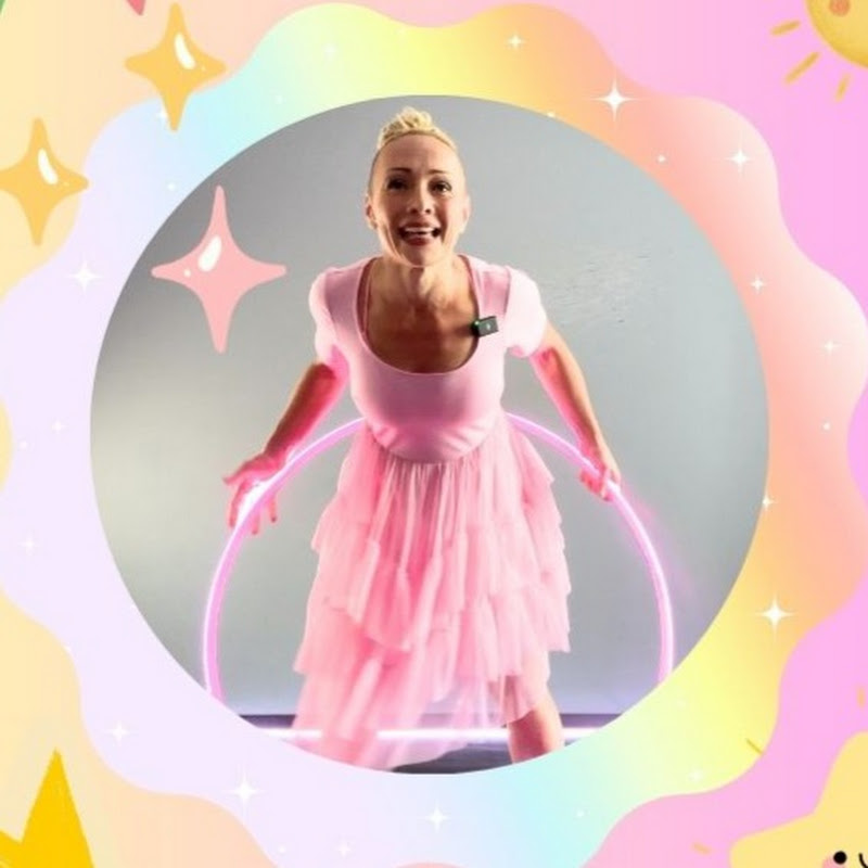 Bee Varga The Hulahooper