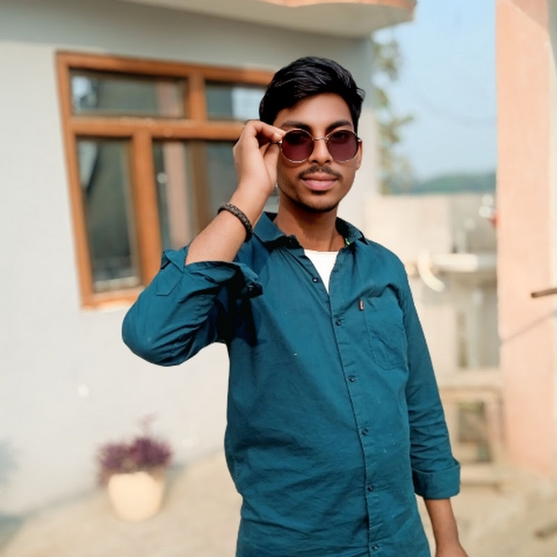 EDITOR MAURYA G