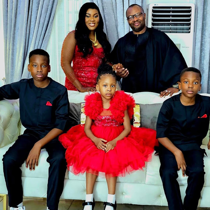 Jennyslimzy and Family 