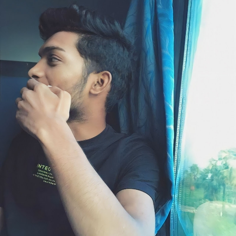 Backpacker Akash