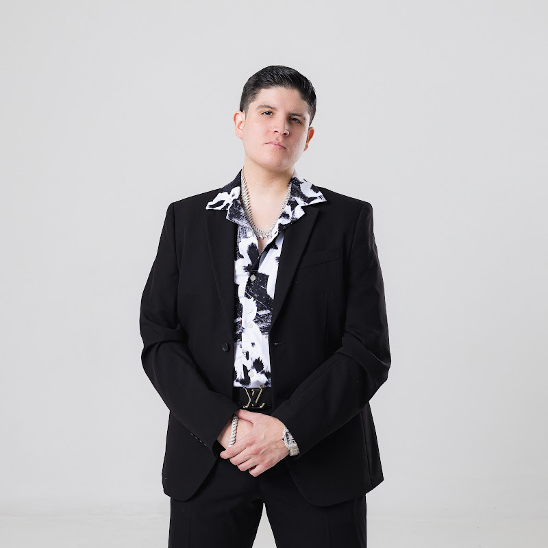 Aldo Trujillo - Topic