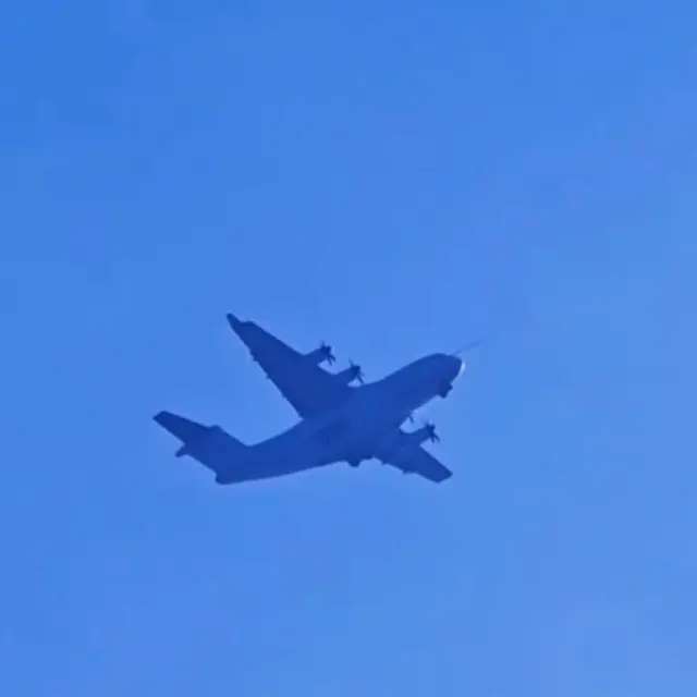 [Imagen: Csw-TyEpaXHXFHiq0hfFtDe1Cbaiadk1jutTd6ek...f-rw-nd-v1]