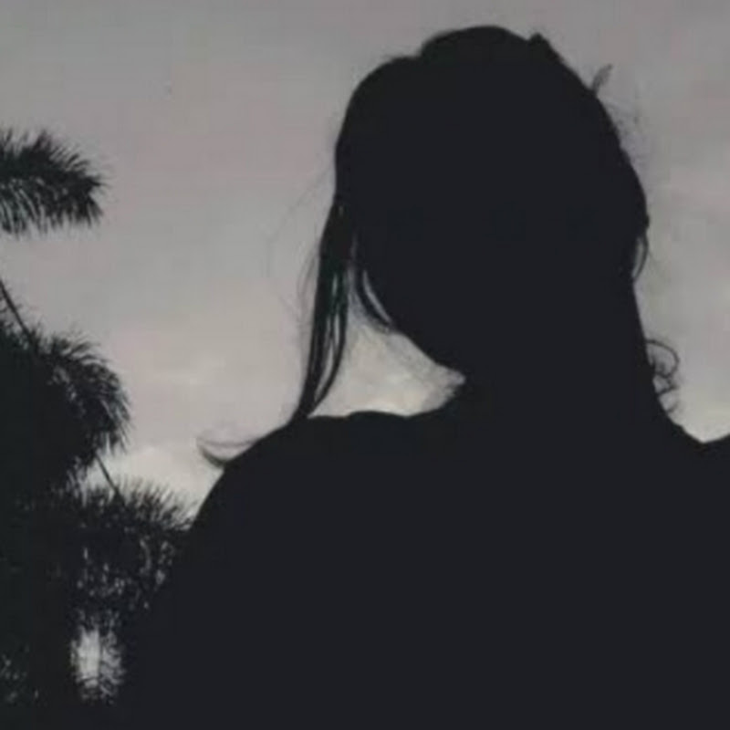 Hire NEW FASHION BLOUSE 01 — Beauty & Fashion YouTube creator for sponsorships