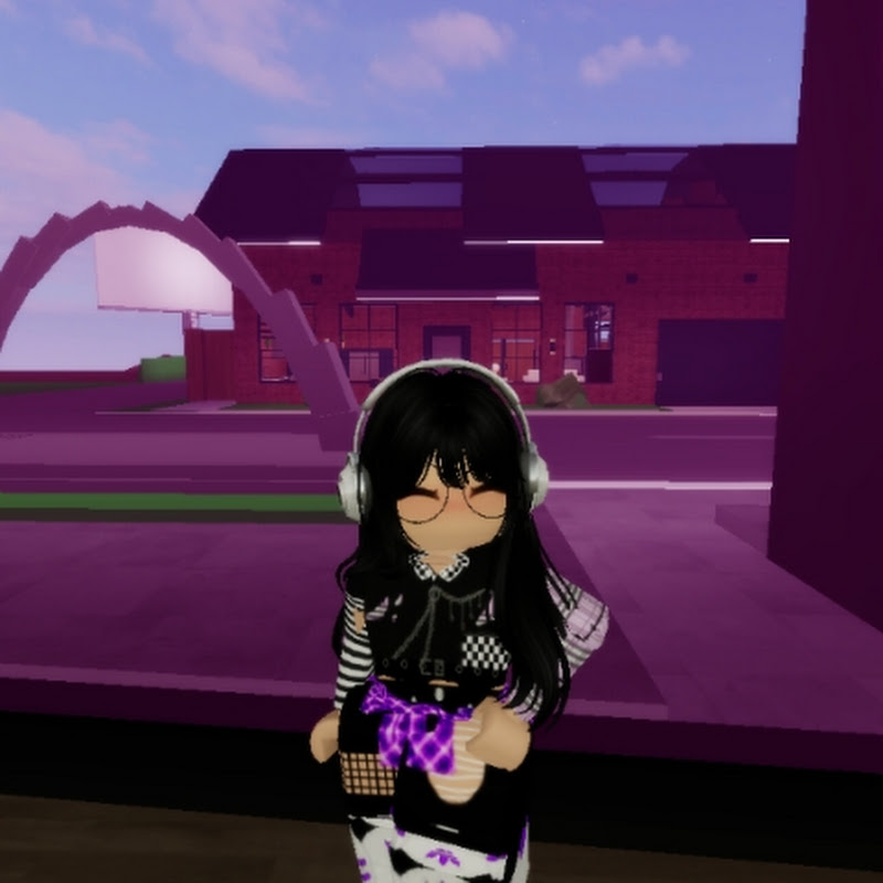 Lucianita roblox 🖤💜