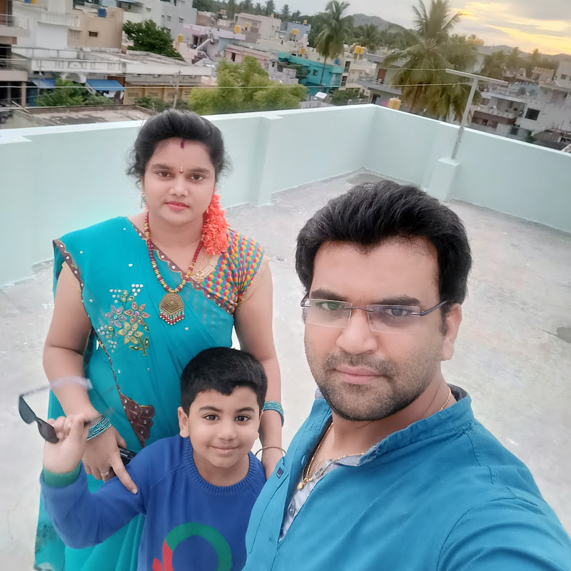 Amma Nanna Riyansh