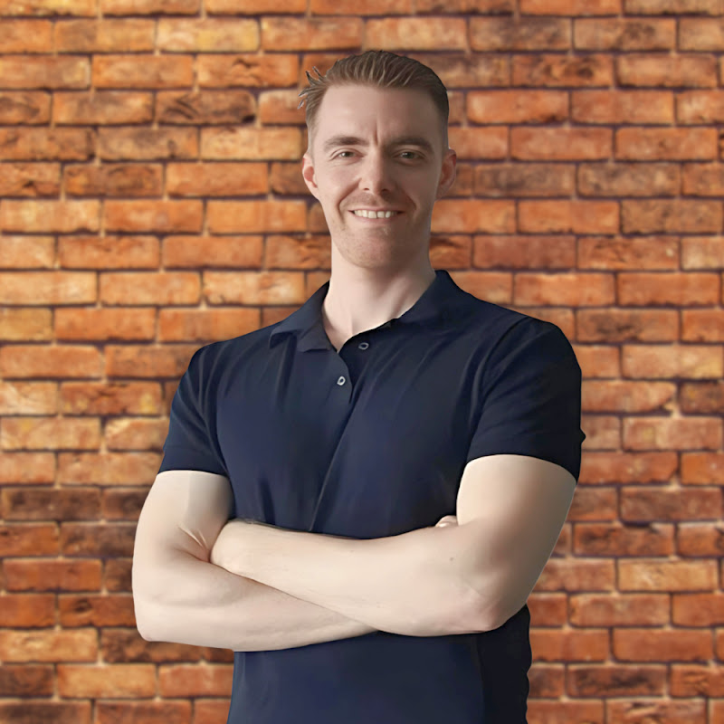 Mark Hendriksen Logo