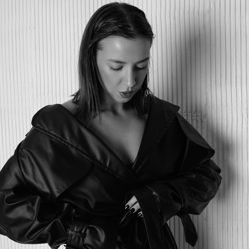 Ангелина Чухнова Logo