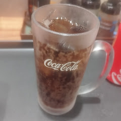 オレタチハナニモノカニナル