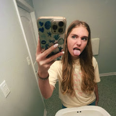 Cloey DeNae channel thumbnail