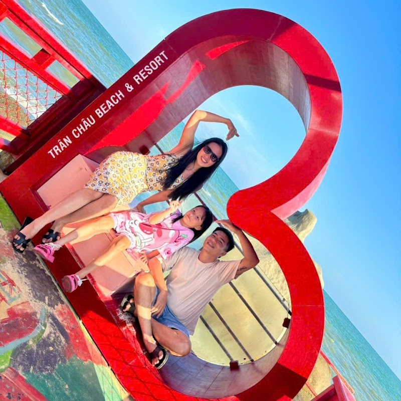 Gia đình Sữa & Rian