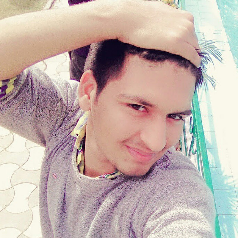 Hire Akshay Jakhar — Student Life & University Vlogs YouTube creator for sponsorships