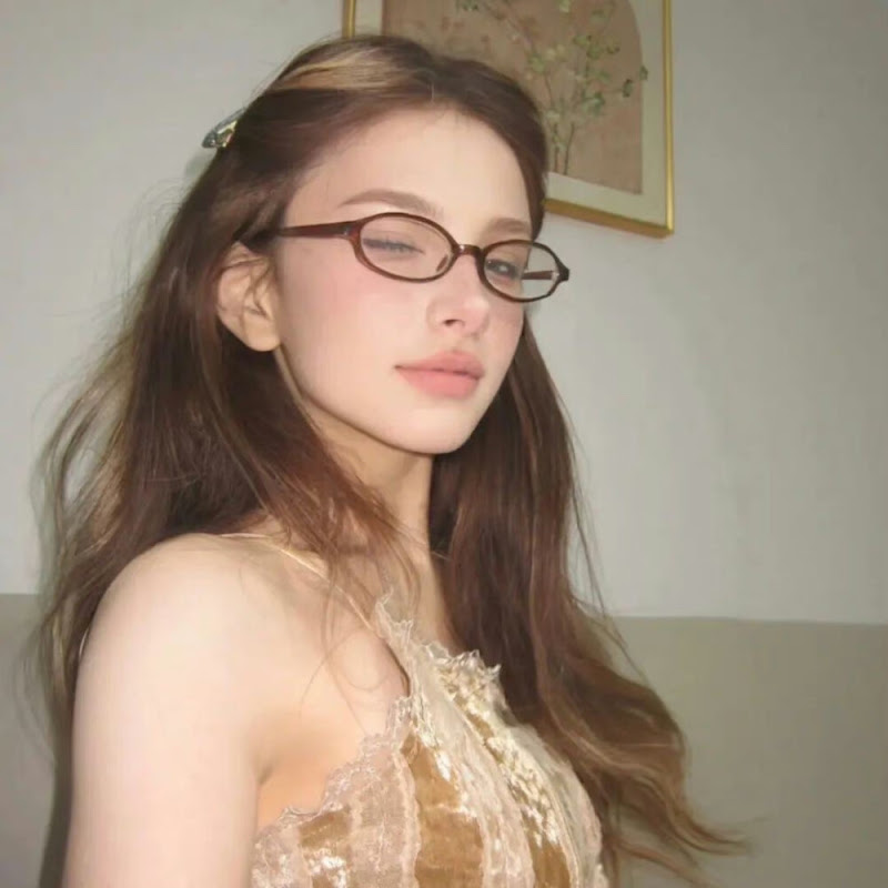 Elise Thunder
