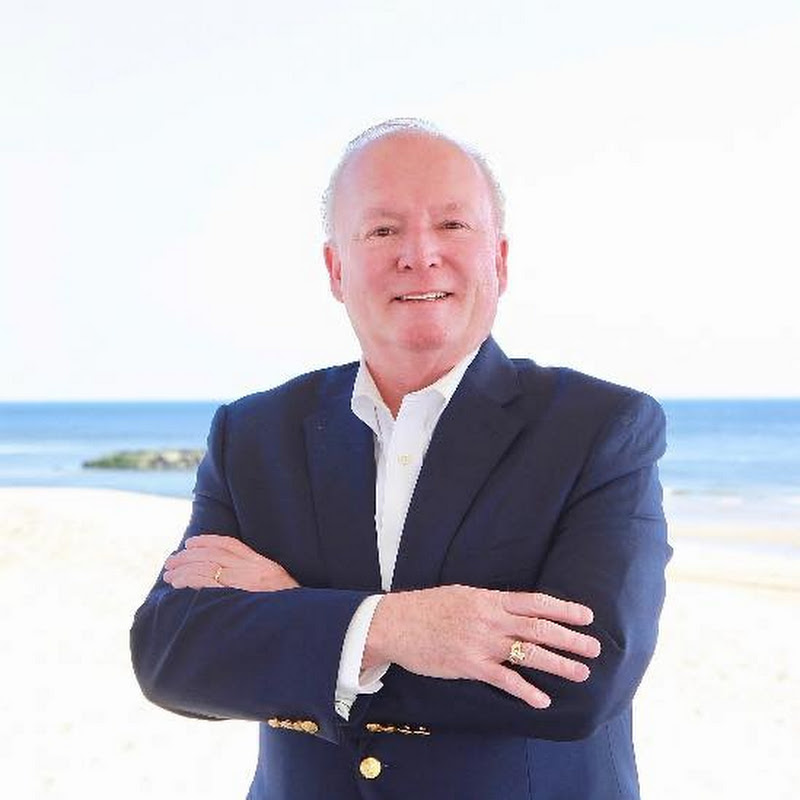 Michael Skea, Sotheby's Realtor